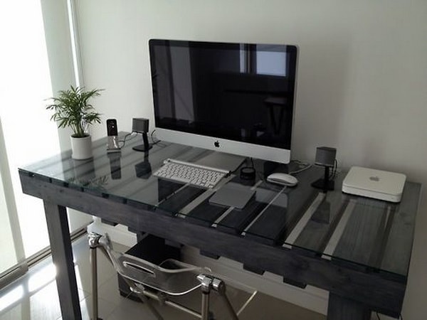 Muebles de oficina con palets de madera