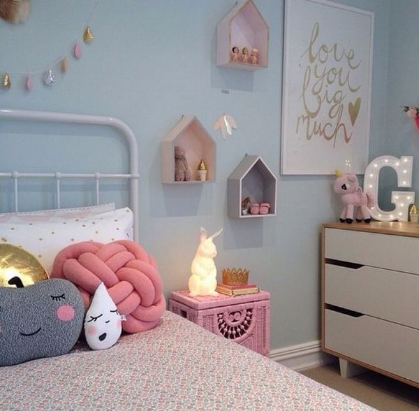 Letras luminosas para decorar el dormitorio infantil