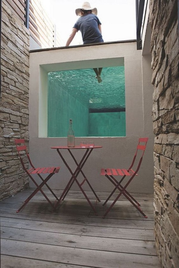 Piscina con cristal