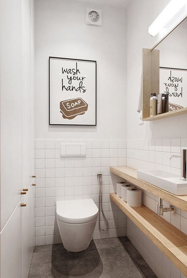Decoración con cuadros en baños pequeños