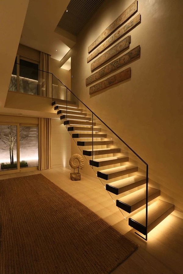 Escaleras con iluminación LED