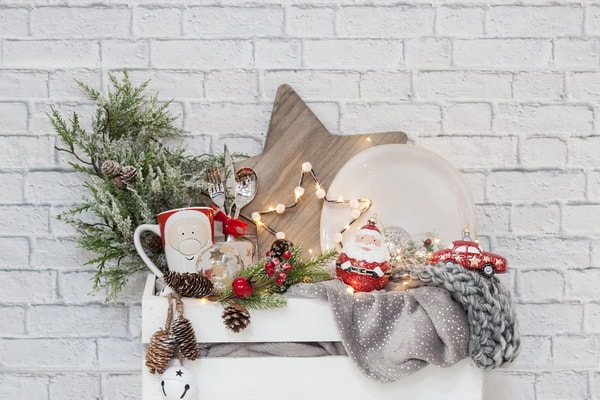 Decoración navideña con cajas de madera
