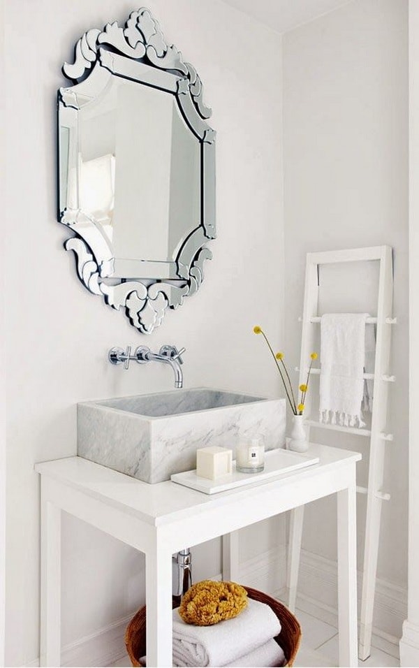 Espejo veneciano en el baño