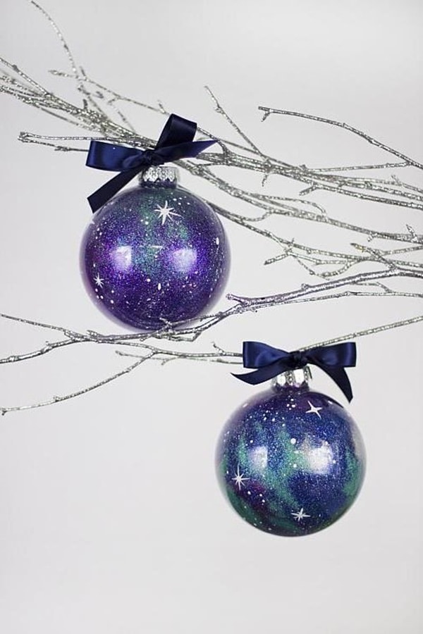 Bolas navideñas modernas