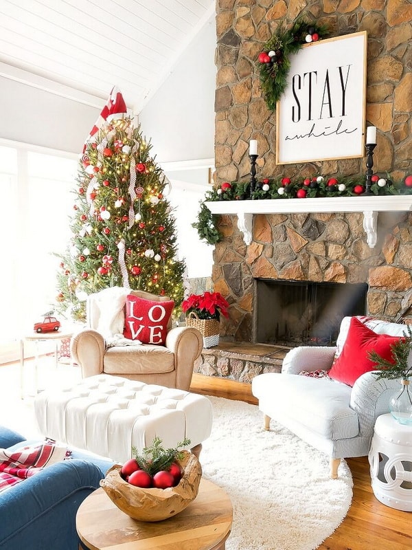 Decoración para la sala en Navidad en rojo, verde y blanco