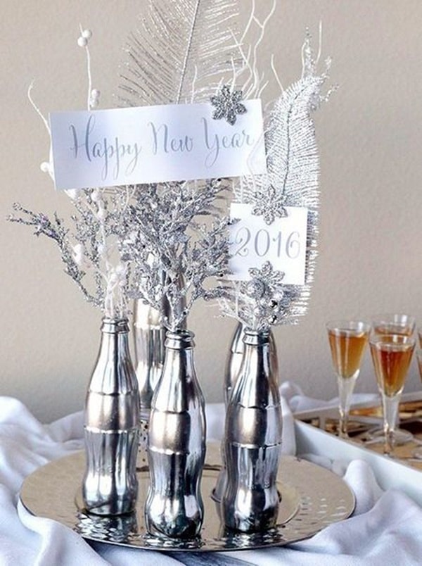 Detalles en color plata para la mesa de fin de año