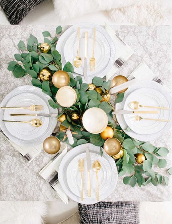 Centros de mesa con detalles en verde para la mesa de fin de año
