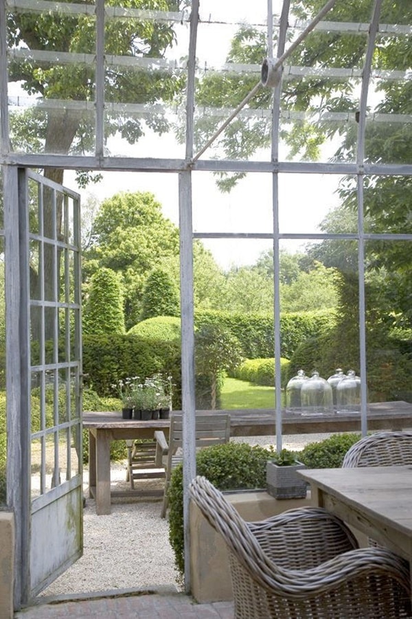 Cerramientos de cristal para salones de exterior