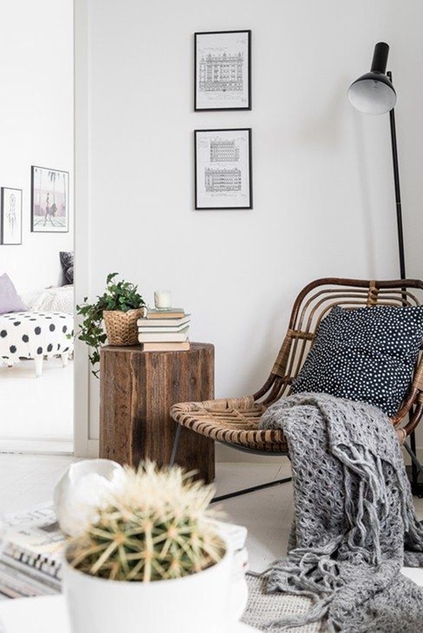 Sillón de mimbre para leer