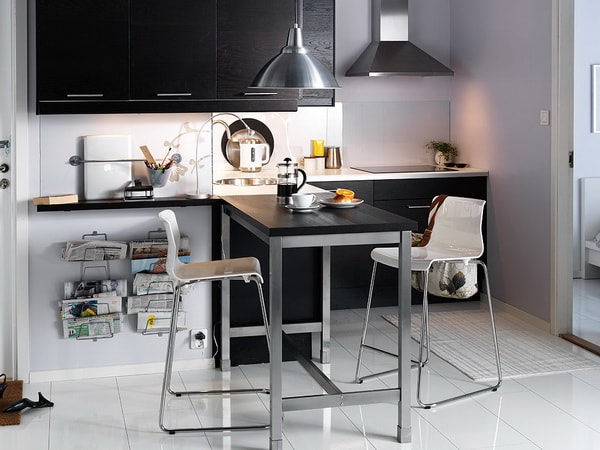 Cocina moderna con barra