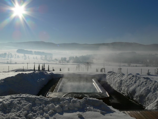 Piscina inteligente climatizada para usar en invierno