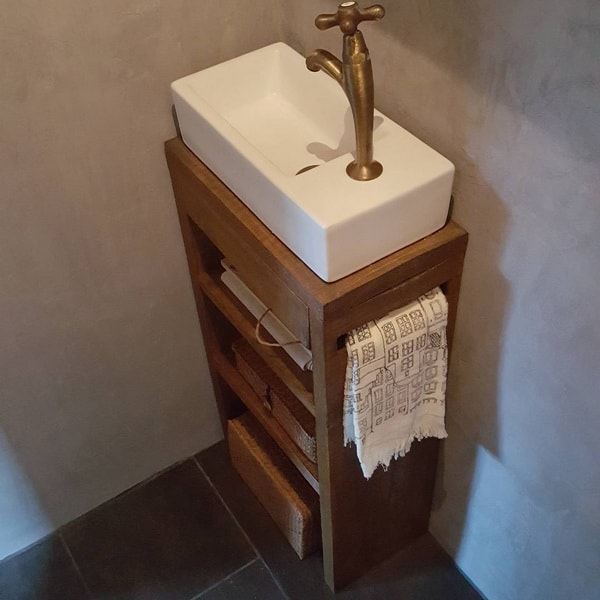 Cuarto de baño con estilo vintage industrial