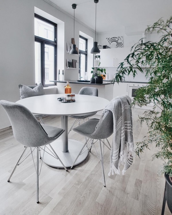 Bonito comedor y cocina con estilo escandinavo