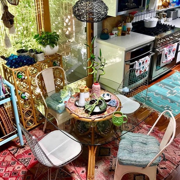 Bonita cocina comedor estilo boho