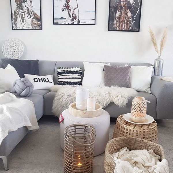Sala decorada al estilo esandinavo