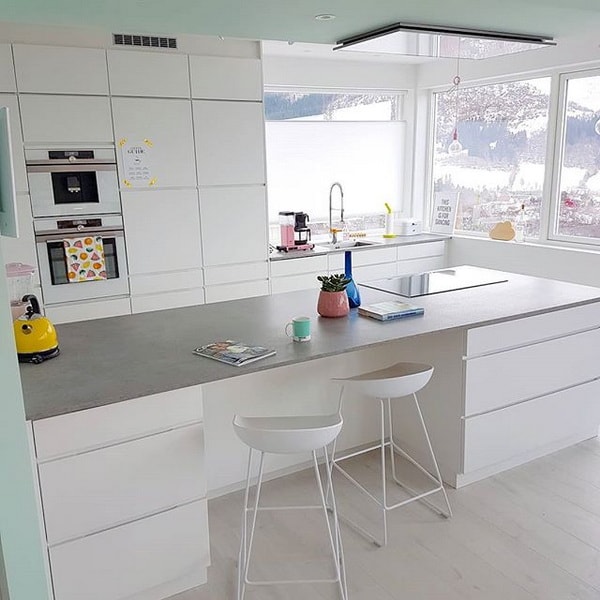 Cocina abierta con barra