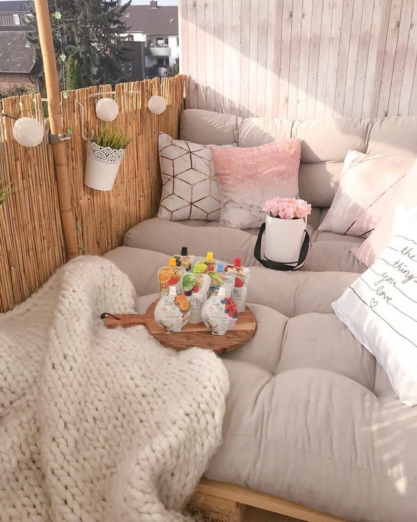 Zona de relax en pequeño balcón