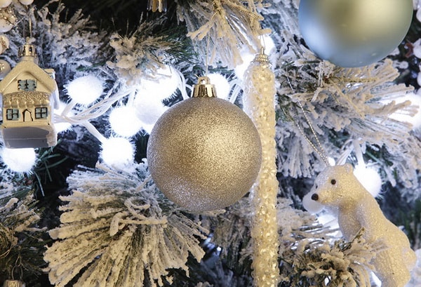 Bolas navideñas para decorar el árbol