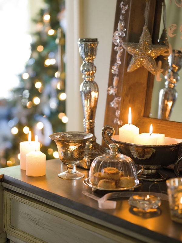 Decoración navideña con velas