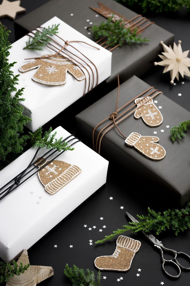 Adornos navideños con corcho