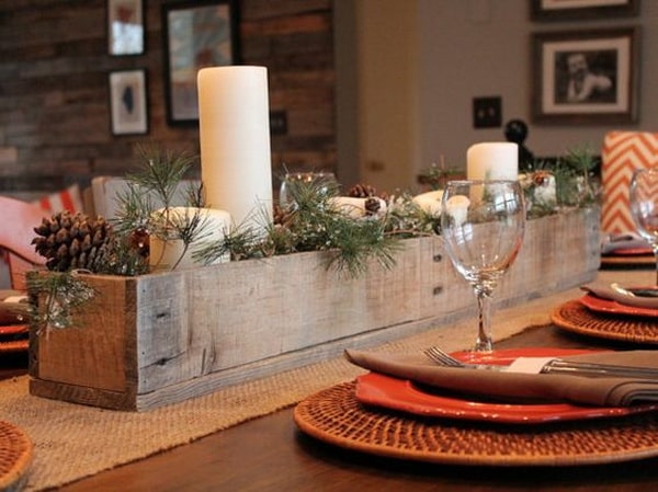 Centros de mesa con cajas de madera para la mesa de Navidad