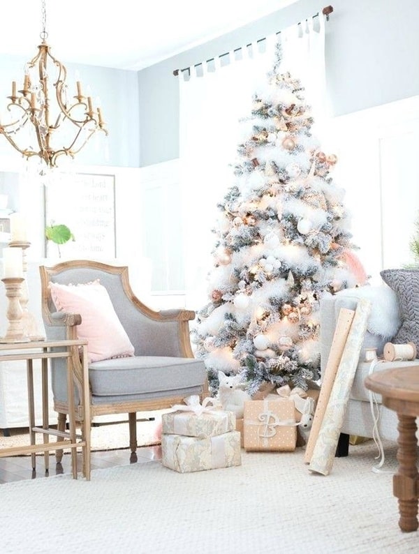 Decoración navideña en blanco