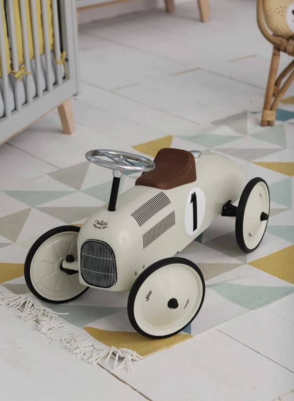 Coche Vintage VILAC