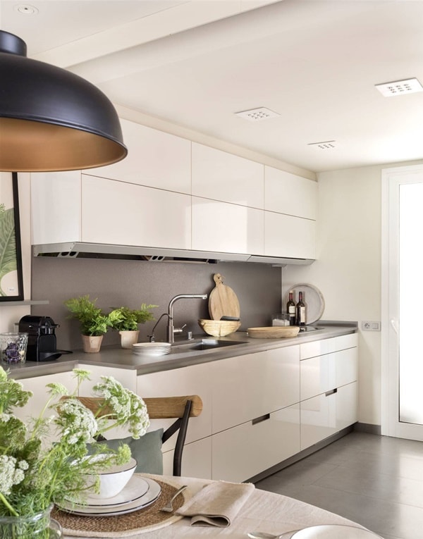 Muebles de cocina blancos