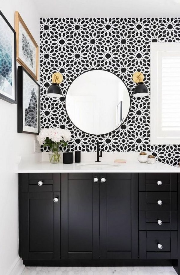 Papel pintado en baños