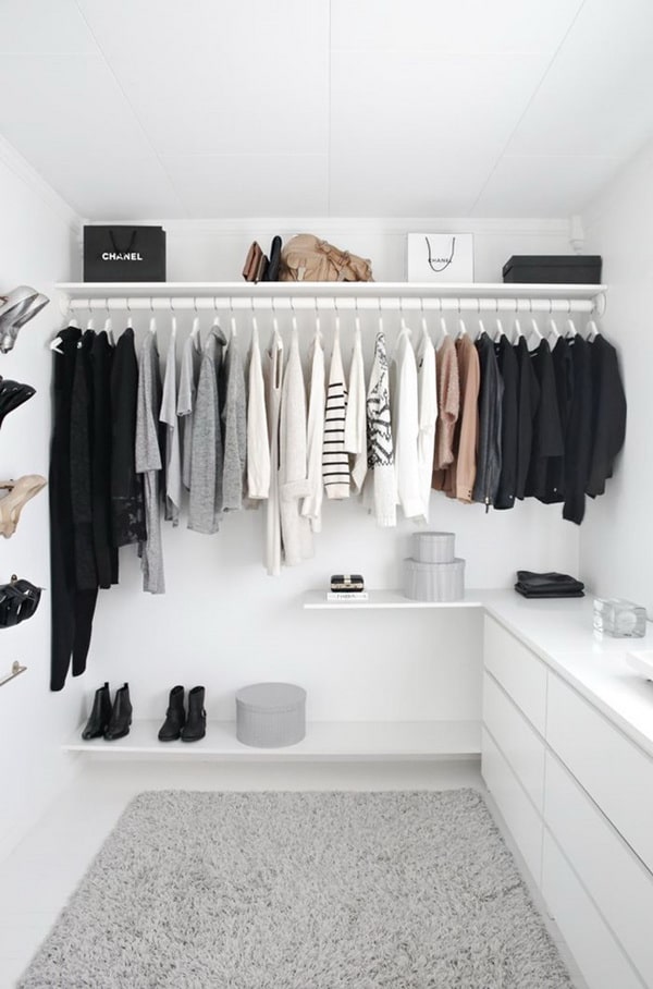 Guardar zapatos en el vestidor