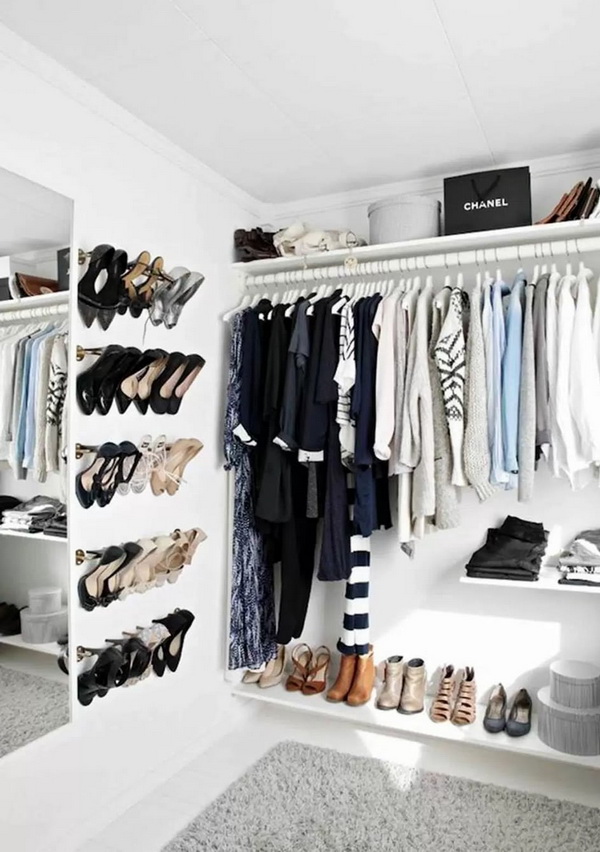 Vestidor con gran zapatero