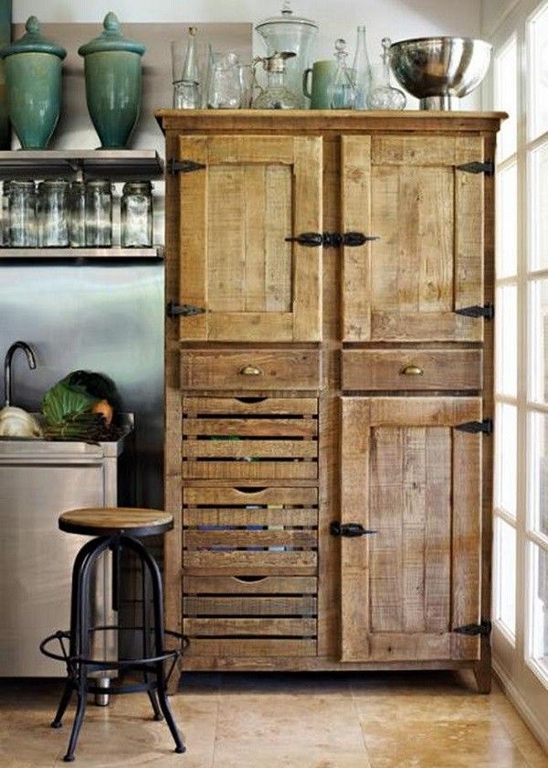 Muebles de madera antiguos