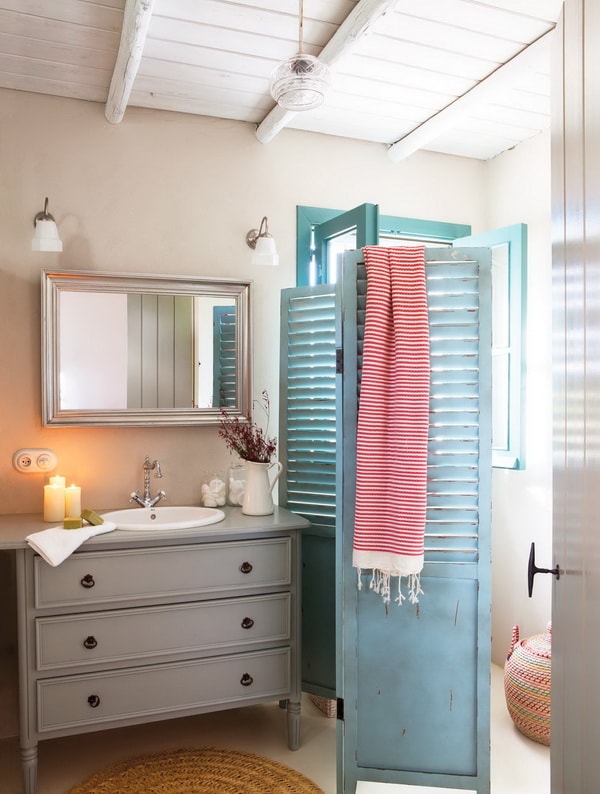 Muebles con patas para baño