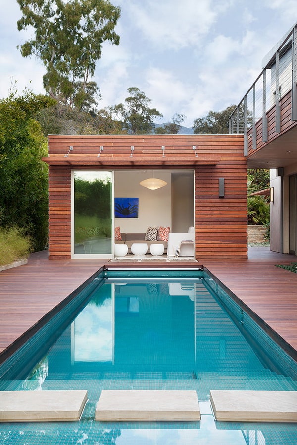 Piscinas con solarium de madera