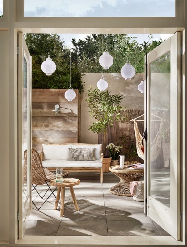 Ideas para decorar exteriores con cojines