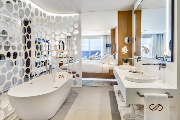 Interior de un hotel en las Islas Canarias