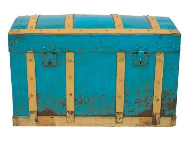 Baúl de madera vintage de color azul