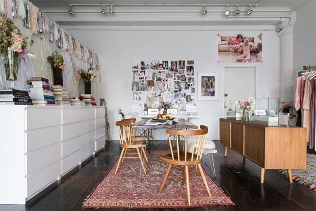 Espacio abierto en casa estilo atelier