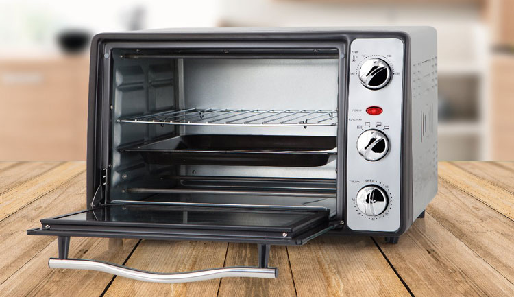 Limpieza de un horno eléctrico