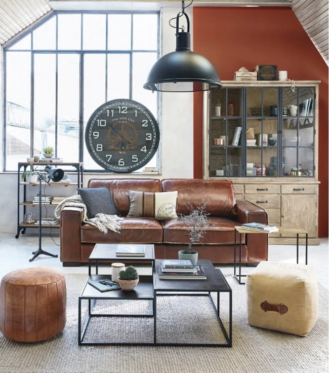 Vivienda tipo loft con lámpara de techo