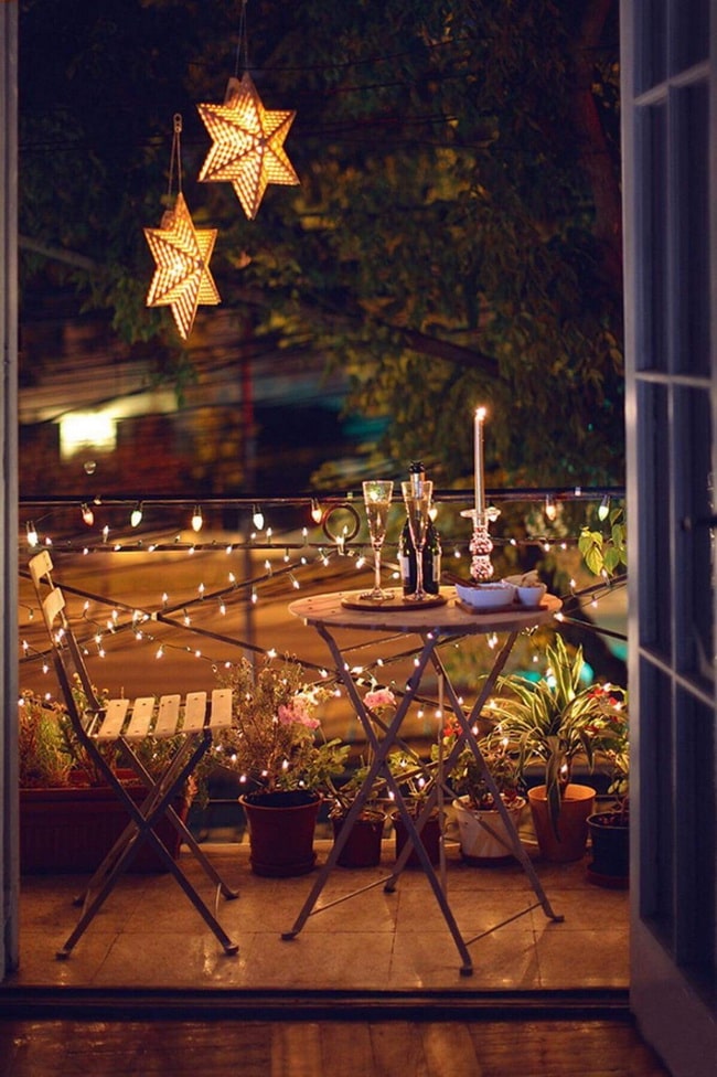 Estrellas y luces navideñas