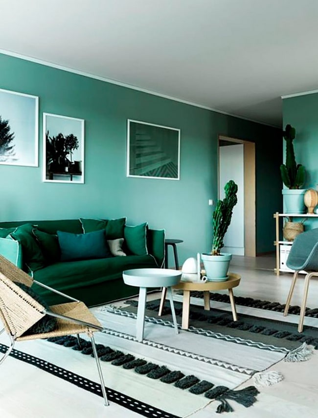 Salón en diferentes tonos de verde