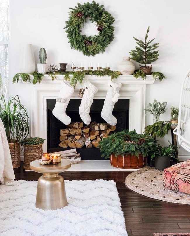 Decoración de Navidad con mucho verde