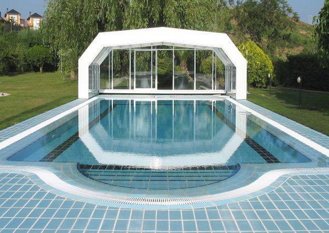 Piscina con cubierta