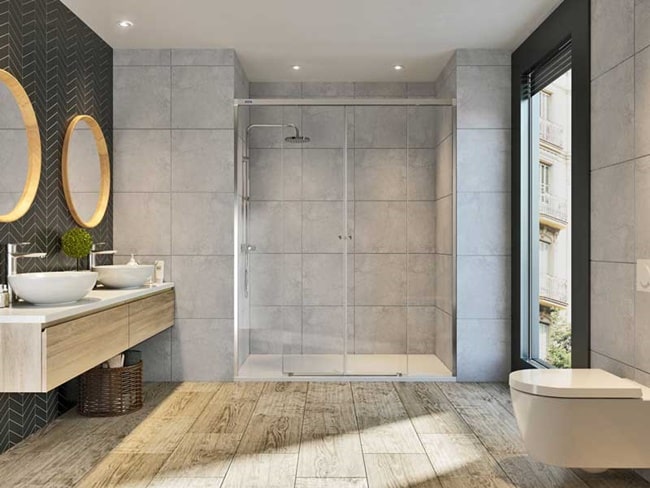 Baño moderno con plato blanco