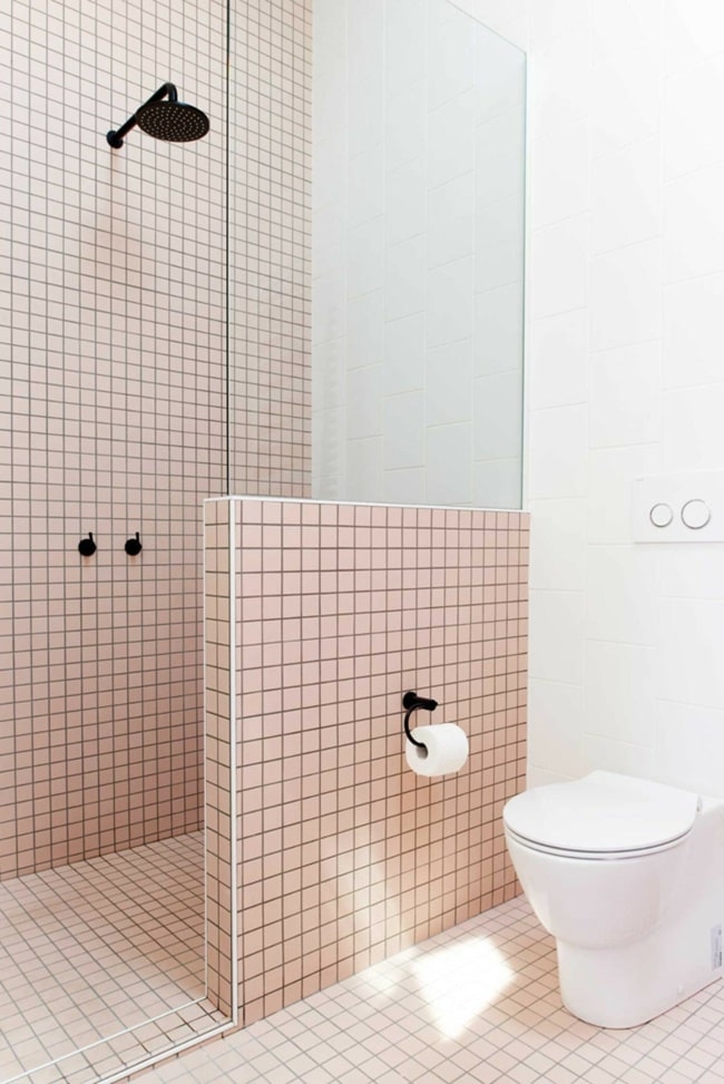 Ducha de obra con mampara