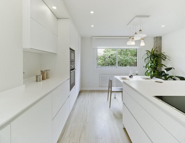 Cocina moderna en color blanco