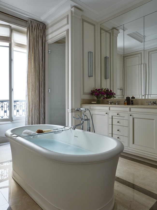 Bañera moderna