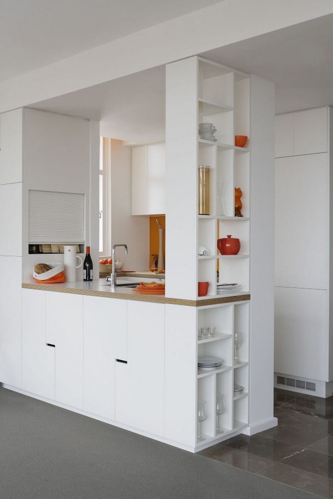 Cocina comedor con mucha madera