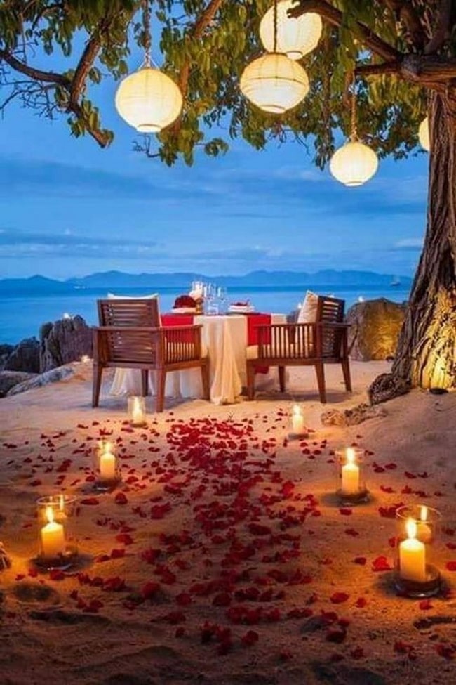 Cena romántica en la playa